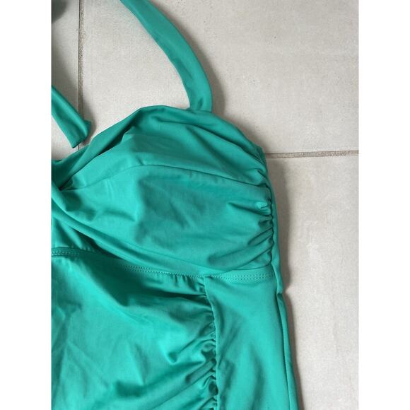 Jantzen Green One Piece Swimsuit - Picture 5 of 8